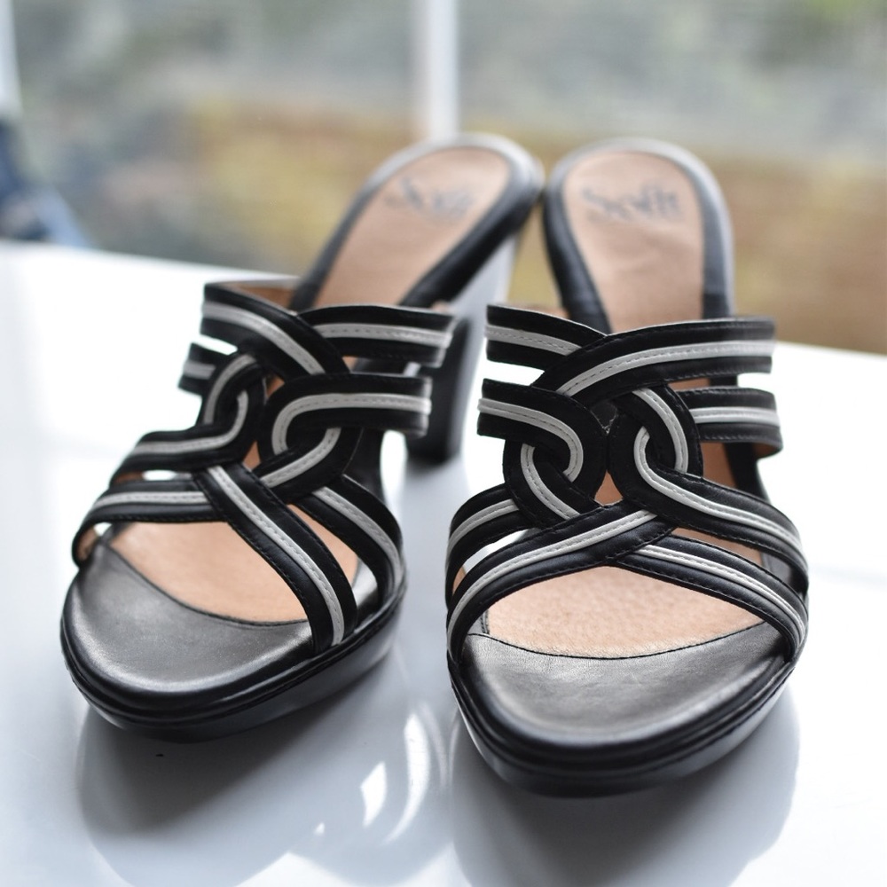 Sofft Brand Black and White Sandals